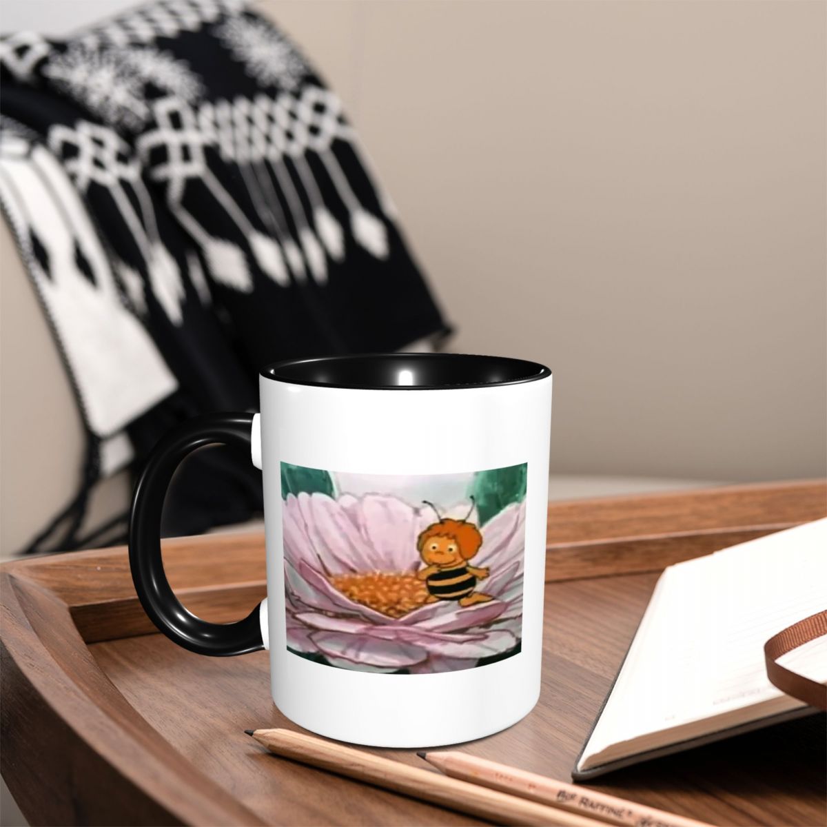 Maya The Bee Mok Grappige kera - Maya Coffee & Tea Ulasan recensie en prijs
